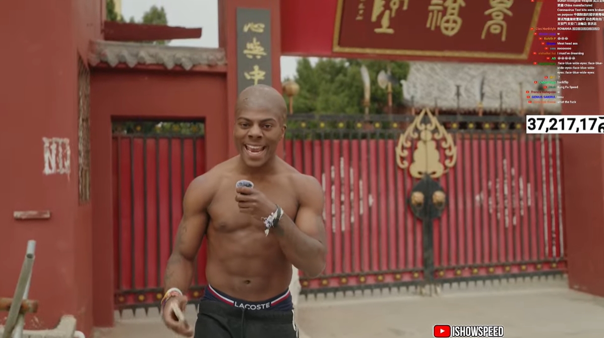 光頭造型！Speed中國(guó)行來(lái)到鄭州少林寺，上香拜佛學(xué)功夫