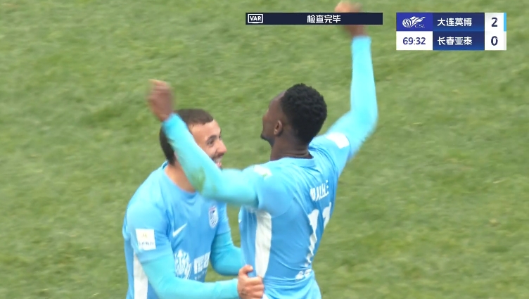 馬萊萊大連處子球！呂焯毅助攻馬萊萊破門，大連英博2-0亞泰