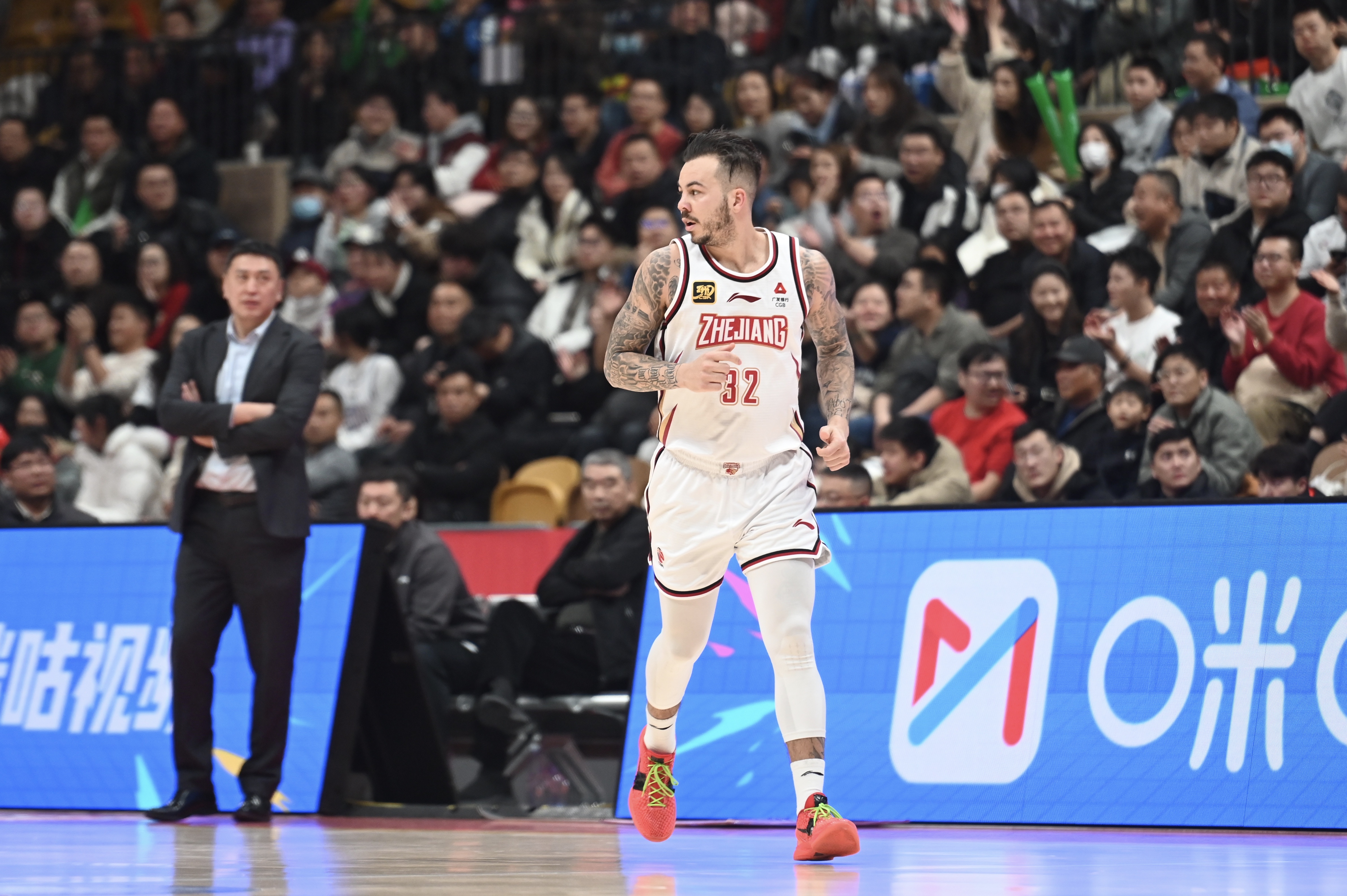 得分爆炸力！約克23中13得34分2板8助4斷 三分11中6